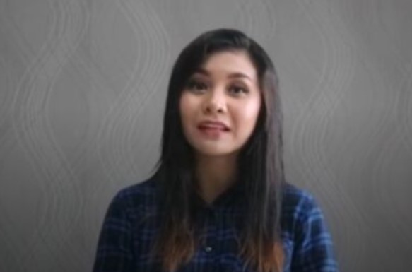 New 20 Video Viral Selebgram Model Adelia Faranisa Tertangkap CCTV